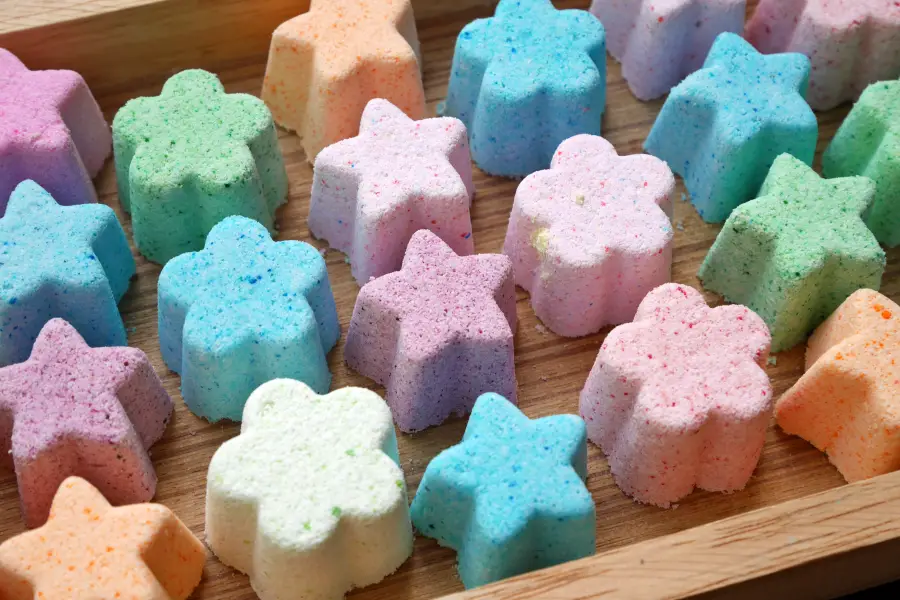 How to Make Your Own DIY Bath Bombs